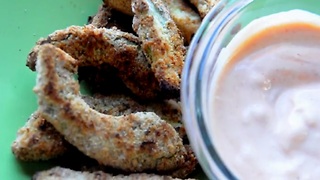 How to make baked avocado fries with spicy aioli