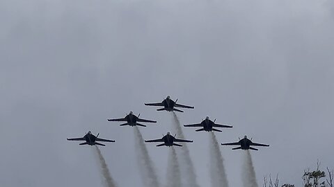 CNE Toronto Air Show 23. Loud sounds alert