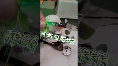 Buzz Bait + Frog?!