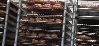 First Las Vegas location for Randy's Donuts opens