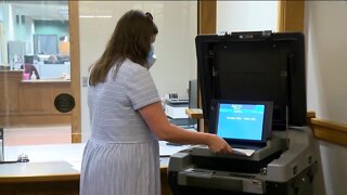 Testing Milwaukee's voting machines before primary