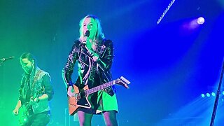 Halestorm in Houston song need song do not disturb