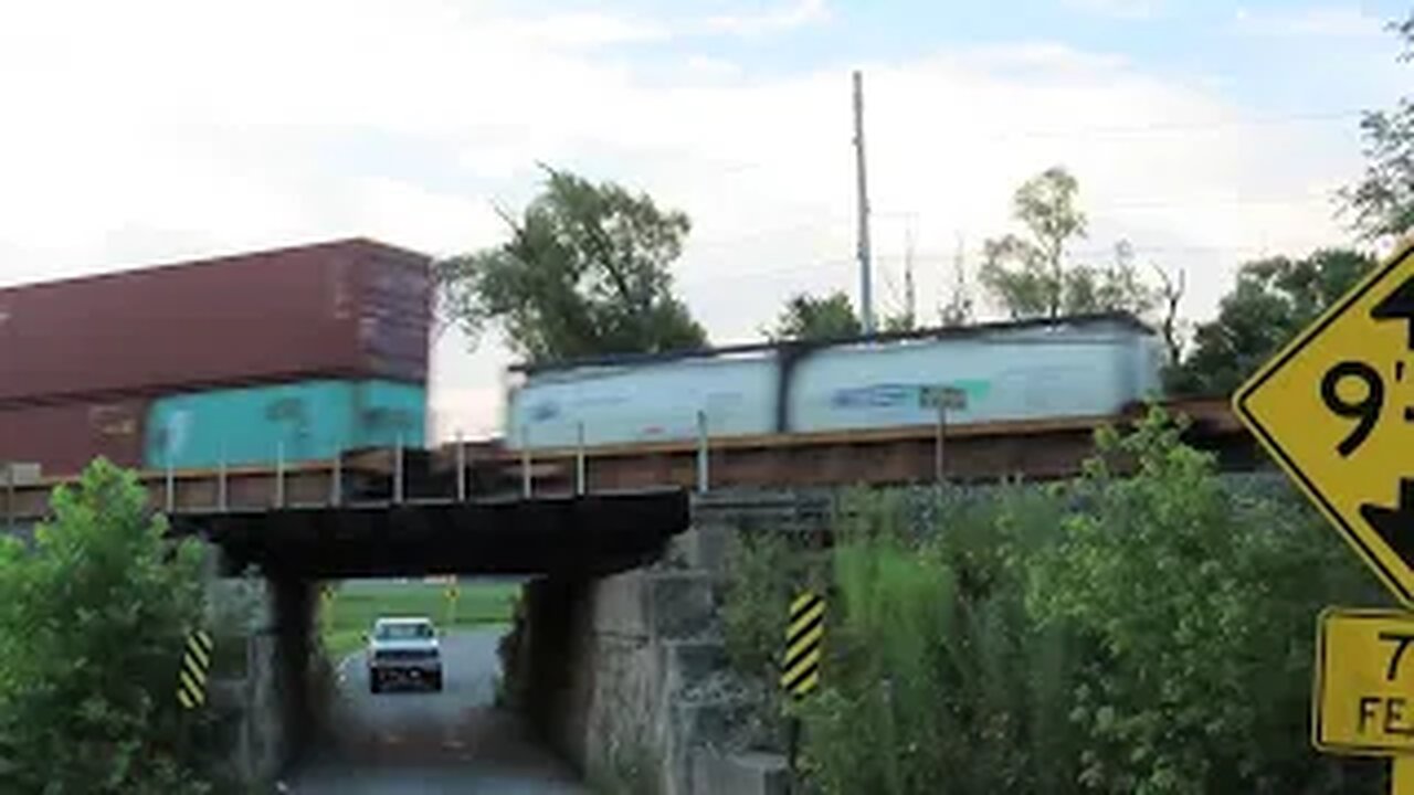 CSX I165 Intermodal Double-Stack Train with Canadian Pacific Power from ...