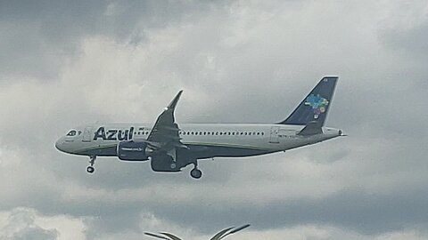 Airbus A320NEO PR-YSO vindo de Belém para Manaus,Airbus A320NEO PR-YSO coming from Belém to Manaus
