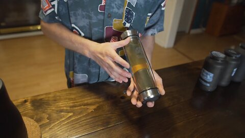 Uendure Tea Infuser Bottle Review! | Double walled glass and stainless steel lids.