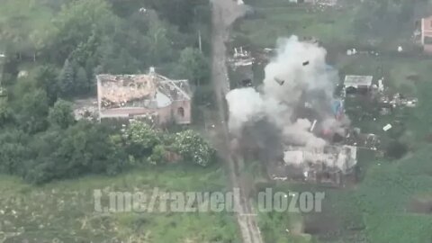 Spetsnaz Use Thermobaric Missiles To Destroy Ukrainian Firing Points In Residential Buildings 💥
