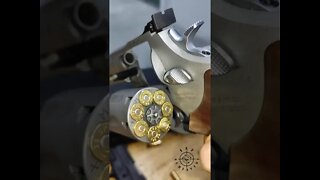 🎯 🔥 🔫 Revólver Taurus .357mag 🎯 🔥 🔫 Já atirou com ele? #shorts