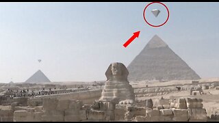 LONE UPSIDE DOWN PYRAMID WITNESSED OVER REAL PYRAMIDS IN EGYPT