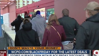 Best Buy shoppers turn out on Thanksgiving to snatch up good deals