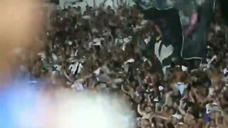 Torcida do Vasco dando show no Maracanã Vasco x Flamengo