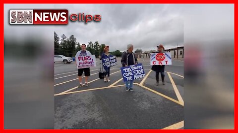 Parents Showed Up at the Timberlane Regional School Board Meeting to Stop Mask Mandate - 2933