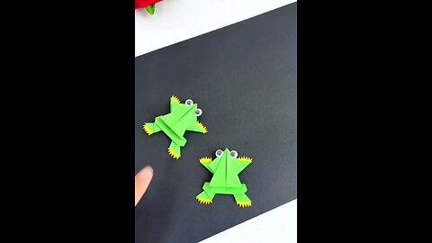 Cute paper frogs 🐸 for kids 🤗 #papercraft #diycrafts