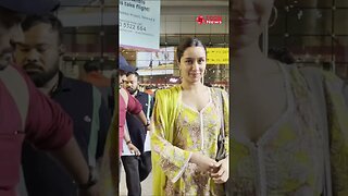 Shraddha Kapoor interacts with paps in Marathi as she is spotted at the airport #shorts