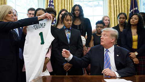 Kim Mulkey and the Baylor Lady Bears Visit the White House