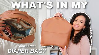 whats in my diaper bag? ~DIAPER BAG ESSENTIALS~