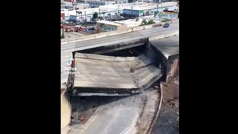Massive Fire Causes Section of I-95 to Collapse in Philadelphia, Officials Predict Month