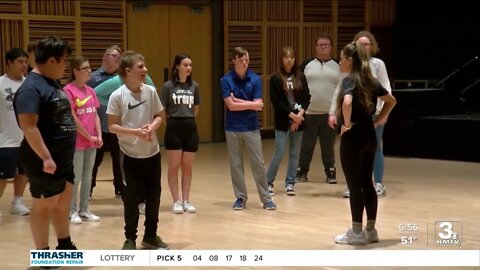 Take Time to Smile: Frozen cast members hold workshop for Millard North Students