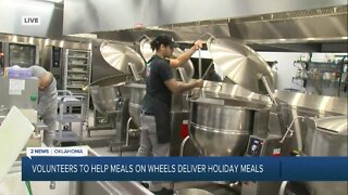 Volunteers help Meals on Wheels deliver hot holiday meals