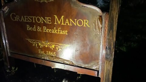 Guests and ghosts are welcome at Graestone Manor Bed & Breakfast in Gasport