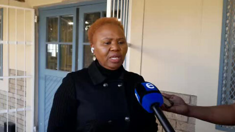 Social Development minister Lindiwe Zulu conducted an oversight visit to the recently procured Khayelitsha Sassa offices.