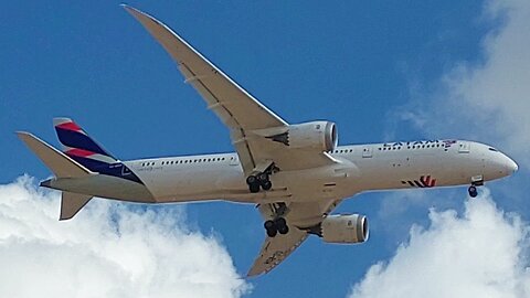 Boeing 787-9 Dreamliner CC-BGH coming from Miami to Fortaleza