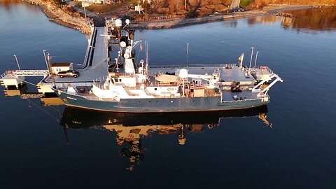 Endeaver URI oceanography ship and campus