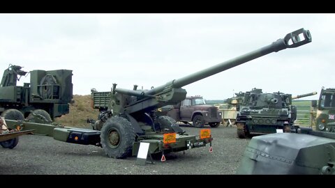 FH70 Howitzer and Iveco LMV on Its Way to Ukraine from Italy