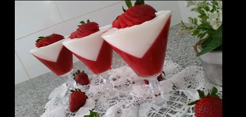 How to make simple strawberry dessert