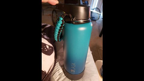 IRON °FLASK Sports Water Bottle - 32oz, 3 Lids (Straw Lid), Leak Proof - Stainless Steel Gym &...