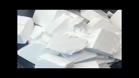 Extremly soft powdery dusty Gym chalk crushing asmr edits | gymchalk asmr