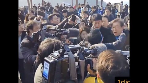 SOUTH KOREAN OPPOSITION PARTY LEADER🎬🎤WOUNDED DURING VISIT TO BUSAN⛩️🚷💫