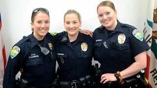 Female Cop Gives Her Gun To Suspect & Then Runs Away - Equality Is Our Strength