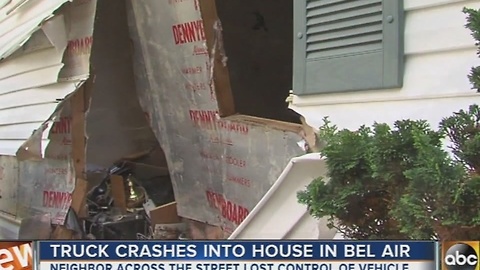 Truck crashes into house in Bel Air, 1 injured