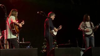Billy Strings - Sleigh Ride (String the Halls 2)
