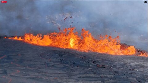 LIVE : Iceland Volcano Eruption Eruption Begins at Geldingadalir, Lava Flows from a Fissure Night