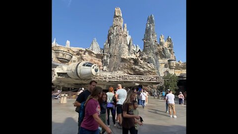 Millennium Falcon Smugglers Run at Disneyland Galaxy’s Edge Star Wars