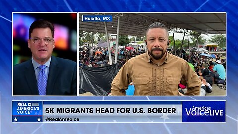5,000 Migrants Head for the U.S. Border