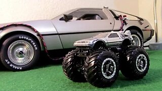 Opening Back To the Future Delorean Hot Wheels Monster Truck