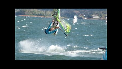 Some Freestyle in Costa Rica : Windsurfing with the Pro Rider Andy Lachauer