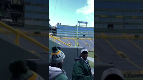 Walking through the tunnel onto Lambeau Field - Brandon Jackson Super Bowl Champion Alumni Tours