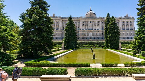 Мадрид, Градината Сабатини - галерия в 4К