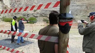 SOUTH AFRICA - Cape Town - Western Cape Firearms Festival (video) (8Ko)