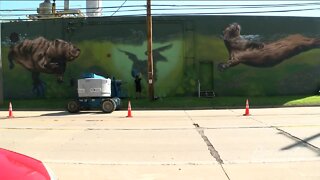 Milwaukee's Harbor District sees new mural