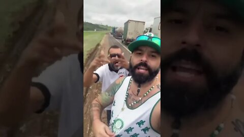 Mancha Verde e Força Jovem liberando estradas em São Paulo