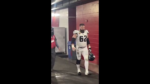 Jason Kelce seems to shed tears in what fans speculate could be his last NFL game.