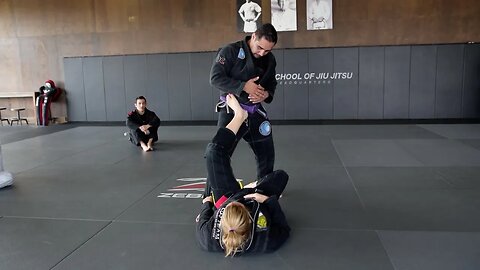 BASIC DLR TRIPOD SWEEP - KIM BOWSER