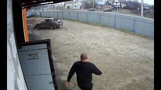 Brutal car crash captured in Russia
