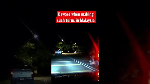 Speeding when turning is very common in Malaysia, not only endangering themselves but …(DashCam)