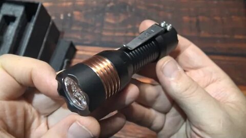 Meote FM1 Flashlight Bundle Review! (Samsung LH351D, 5000k Version)