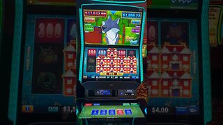 HUFF N MORE PUFF! Max Bet HUGE Bonus 😅 #slots #casino #jackpot